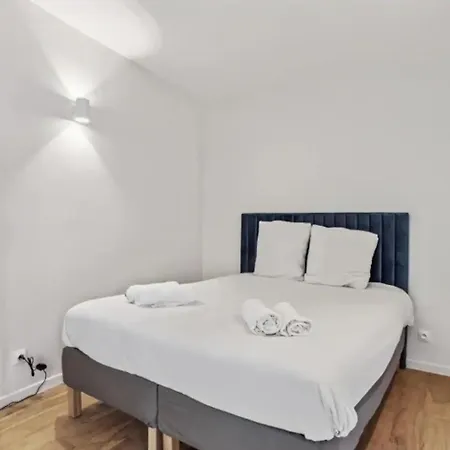 Apartment Superbe 3 Pieces 75010 Paris